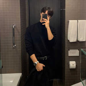 Pull en maille pour homme à col roulé mi-haut, style Old Money luxueux - Product Image 4