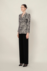 Emily Veste de costume élégante à double boutonnage pour femme Tissu de haute qualité Services ODM du Vietnam - Product Image 4