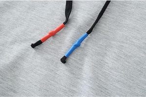 RegalEase Pullover LuxeBlend Hoodie - Eleva tu elegancia casual con una comodidad inigualable y un estilo atemporal apto para la realeza. - Product Image 5