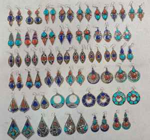 Pendientes de Coral para Niñas con Diseño Clásico de Gancho, Nueva Moda - Product Image 3