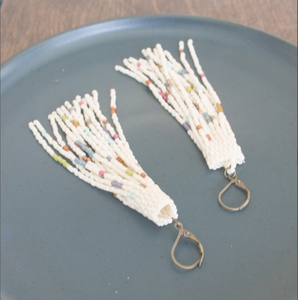 Pendientes de Flecos con Cuentas a la Moda, Pendientes de Borlas con Cuentas - Dorados - Largos - Product Image 1