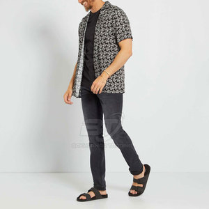 Pantalones de Hombre al por Mayor con MOQ Bajo, Diseño Personalizado, Último Modelo, Pantalones Vaqueros Lavados para Venta en Línea - Product Image 2