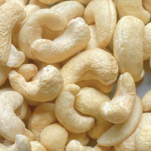 Noix de cajou biologiques de haute qualité Noix de cajou Boîte en fer blanc 20Kg Santigo Viet Nam Emballage personnalisé - Product Image 1