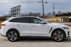 Ja gu ar F-Pace SVR d'occasion 2023 - Product Image 2