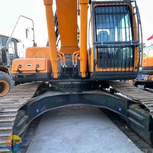 Excavatrice Hyundai R305LC-9T d'occasion, 30 tonnes, équipement de construction, Cummins, fonctionnement parfait, inspection de qualité stricte, chenilles - Product Image 2