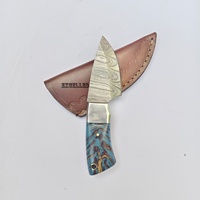 Cuchillo de Caza de Hoja Fija de Acero de Damasco Hecho a Mano, Mango de Piña, con Funda de Cuero Gratis