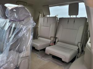 Nuovissimo Toyota Land Cruiser SUV LC300+EXECUTIVE 70th 7 posti EUreg 305kw 415hp benzina cambio automatico versione tedesca - Product Image 5