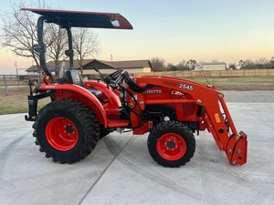 Para Tractor de Ruedas Diésel L2501 con Cargador Frontal de 24 HP - Product Image 3