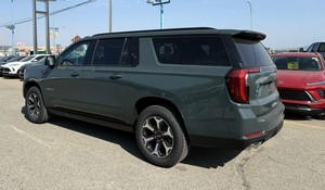 GMC Yukon XL AT4 Ultimate 2025 Limpio - Product Image 6