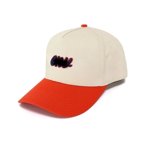 หมวกกอล์ฟแบบขายส่ง OEM ผลิตตามสั่ง ระบายอากาศได้ดี สองสี 5 ชิ้นส่วน แบบ Snapback หมวกกอล์ฟสุดหรู พร้อมโลโก้ปัก 3 มิติ - Product Image 2