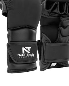 Gants de boxe Tech New Style avec design personnalisé et logo personnalisé Suivant - Product Image 2