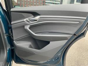 AUDI E-TRON USADO CON VOLANTE A LA IZQUIERDA/DERECHA - Product Image 5