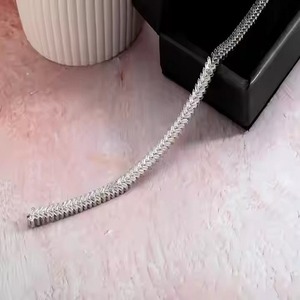 Pulsera de diamantes de diseño único de moda en oro blanco de 10K/ 14K/ 18Kt con diamantes - Product Image 1