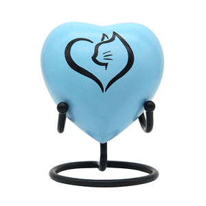 Cercueil funéraire en forme de cœur gravé, couleur/fini bleu, pour cendres - Product Image 4