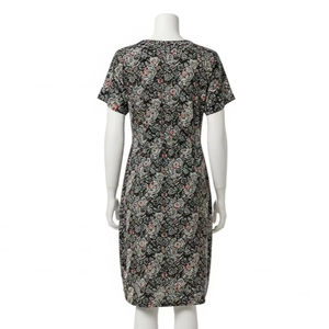 ชุดเดรสลำลองพิมพ์ลายเป็นมิตรกับสิ่งแวดล้อม ผ้าโพลีเอสเตอร์ผสม เนื้อผ้านุ่ม ทรงเอวต่ำ แขนสั้น น้ำหนักเบา เหมาะสำหรับใส่ในชีวิตประจำวัน แฟชั่นเสื้อผ้า - Product Image 2