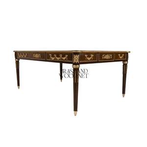 Elegante Mesa de Centro de Madera con Detalles en Latón y Diseño Intrincado para Decoración Clásica de Sala de Estar - Product Image 3