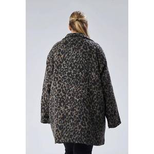 Una scelta elegante e calda-cappotto in Cashmere a fantasia leopardata Plus Size - Product Image 3