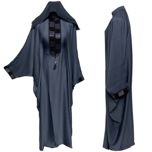 Vente en gros Nouveau style femmes Dubai Abaya turque modeste élégant manches chauve-souris Abaya matériel brillant Abaya pour les femmes - Product Image 1