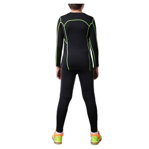 Service OEM Ensembles de compression pour enfants multicolores Logo personnalisé en gros Le dernier ensemble de vêtements de sport de compression pour enfants à séchage rapide 2 pièces - Product Image 6