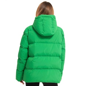 Chaqueta acolchada de invierno verde para mujer de diseño personalizado de alta calidad al por mayor estilo formal acabado con logotipo personalizado - Product Image 5