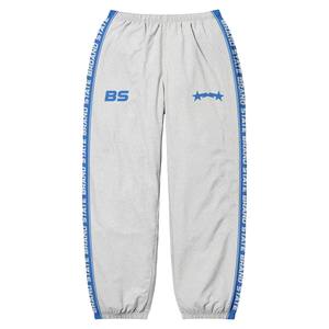 ชุดวอร์มไนลอนสีขาวแบบปักลายกันน้ำสำหรับทุกเพศโลโก้ออกแบบได้ตามที่ต้องการ - Product Image 3