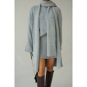 Conjunto Gris de 4 Piezas - Product Image 2