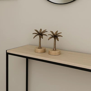 Elegante juego de decoración de palmeras de travertino con detalles de latón que añaden un encanto tropical, estilo de lujo artesanal para espacios modernos del hogar. - Product Image 3