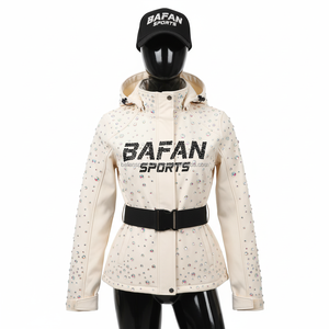 Veste Softshell de luxe pour femmes, tissu 320GSM, blanc crème, panneaux latéraux, strass, logo personnalisé par transfert thermique, veste Softshell pour femmes - Product Image 1