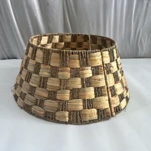 Collar y Falda para Árbol de Navidad de Sisal y Jacinto de Agua, Diseño Nuevo 2025, para Decoración de Fiestas, Hecho en Vietnam - Product Image 2