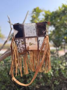 Patrón occidental Pelo en piel oculta Fringe Cuero Sling Bag Parches Bolso Crossbody Moda Gypsy Fringe Bolsos elegantes - Product Image 2