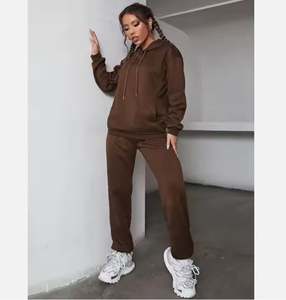 Vente en gros Ensemble sweat à capuche 100% coton OEM pour femmes Combinaison de jogging surdimensionnée à coupe ample et épaisse Combinaison unie et respirante - Product Image 2