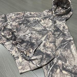 OEM personalizado hombres Zip-up Vintage desgastado Sudadera con capucha 420 GSM algodón All Print Boxy Fit Camo Drop Shoulder con capucha - Product Image 6
