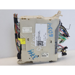 Porte-fusibles et unité de commande électronique (ECU) pour Lexus série IS (350) 8273053024 2ADFHV diesel 2231 (05>13) - Product Image 1