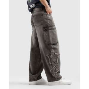 Jean cargo Star vintage style hip-hop en denim délavé avec patchwork tricoté, brodé et délavé foncé pour l'hiver - Product Image 3