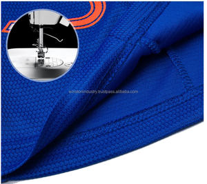 Camiseta y calcetines de fútbol transpirables de secado rápido profesionales personalizados con diseño deportivo único - Product Image 4