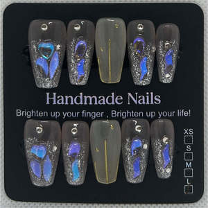 Grande Figura o Scultura in Resina Stile Mistico - Product Image 1