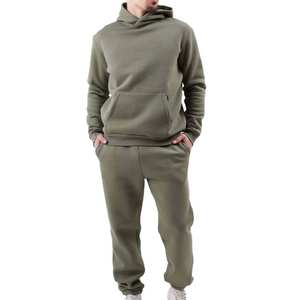 Conjunto Deportivo Informal de Invierno 2025 con Logotipo Personalizado para Hombre, Conjunto de Pantalón Corto y Camiseta de Manga Larga, Personalizable, 100% Poliéster - Product Image 6