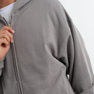 Sweat-shirts à capuche pour hommes de haute qualité, lourds, logo personnalisé, teinture unie, 100% coton, poche, streetwear décontracté pour l'hiver - Product Image 4