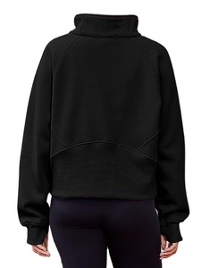 Conjunto de joggers recortados con logotipo personalizado 2024, sudaderas con capucha pesadas y pantalones de chándal para mujer, ropa larga para invierno con patrón 3D - Product Image 3