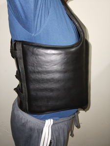 PromotionGuardian Protecteur de poitrine unisexe Entraîneurs professionnels Formation Sports de combat MMA Muay Thai Kickboxing Garde de poitrine 2025 - Product Image 5