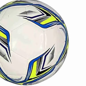 ลูกฟุตบอลแบบมีโลโก้สั่งทำพิเศษ ขนาด 4 ขนาด 5 ผลิตจากวัสดุ PU ไร้รอยต่อ เหมาะสำหรับการแข่งขันและฝึกซ้อม ลูกฟุตบอลทีมสโมสรแบบสั่งทำ - Product Image 6