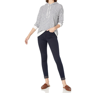 Sweat-shirts pour femmes imprimés et unis, best-sellers de l'hiver, en tissu de toile 100% coton, légers, personnalisables avec logo sur le devant - Product Image 4