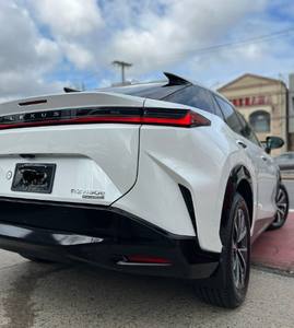 Lexus RZ 450e Premium AWD 2024 Seminuevo - Product Image 6