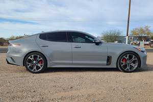 Kia Stinger GT2 2021 Usado, Sin Reserva, Motor V6 Twin-Turbo de 365 hp, Equipamiento de Alta Gama, Propiedad de Arizona - Product Image 2