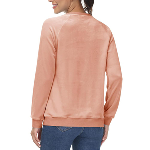 Personnalisable Femmes Crewneck Velvet Sweatshirt Premium Velour Confortable Fit for Winter Acid Wash Technique Front Placement - Product Image 3