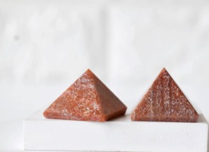 Vente en gros de mini-pyramides de guérison en cristal d'aventurine orange attrayantes pour la méditation et la décoration - Product Image 4