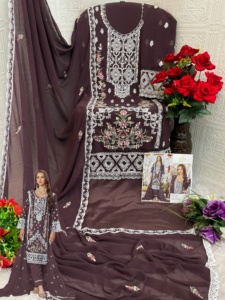 Meilleure vente Georgette costumes pakistanais avec broderie séquence travail vrai miroir Zarkan détaillant disponible pour l'approvisionnement en gros - Product Image 6
