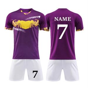 Venta directa de fábrica, conjunto de ropa de fútbol de transferencia de calor para adultos con estampado personalizado, uniformes de camiseta - Product Image 1