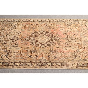 Tapis turc 3,9x6,2 pieds, tapis d'appoint vintage, tapis géométrique marron rose - Product Image 3