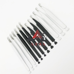 Pince à épiler de volume d'isolement enduite de poudre noire Logo personnalisé pince à épiler d'extension de cils durable haute acier inoxydable privé - Product Image 5